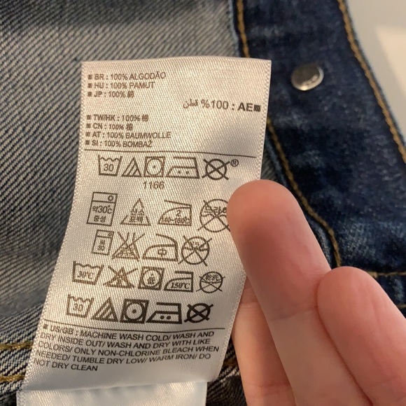 Classic Gap Denim Jacket - Picture 5 of 5